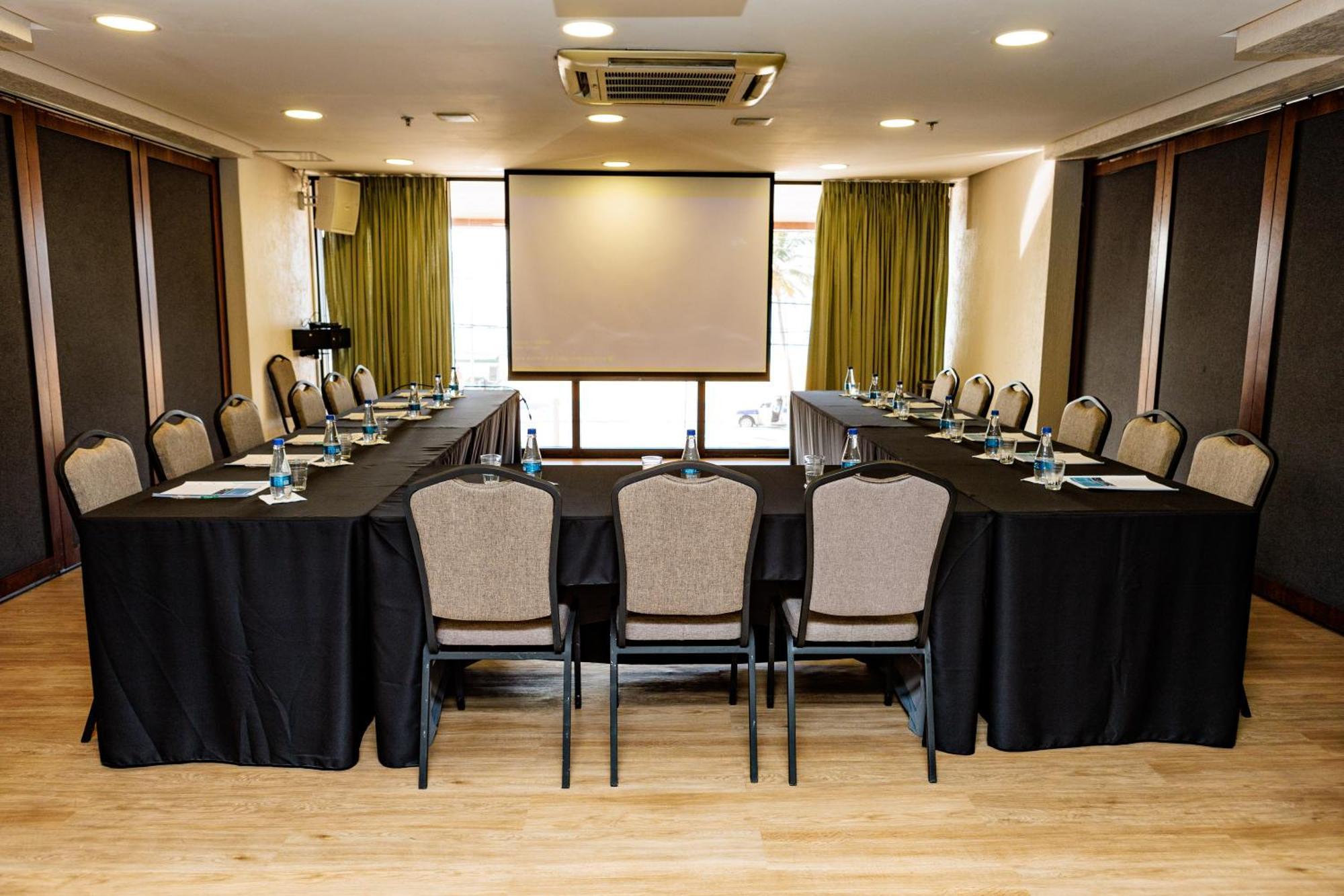 Quality Suites Vila Velha Vila Velha  Buitenkant foto